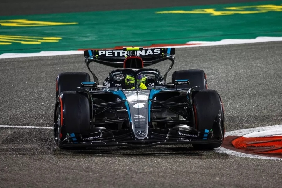 迈凯伦逆转索伯车队,汉密尔顿惊艳四座 迈凯伦逆转索伯车队,汉密尔顿惊艳四座