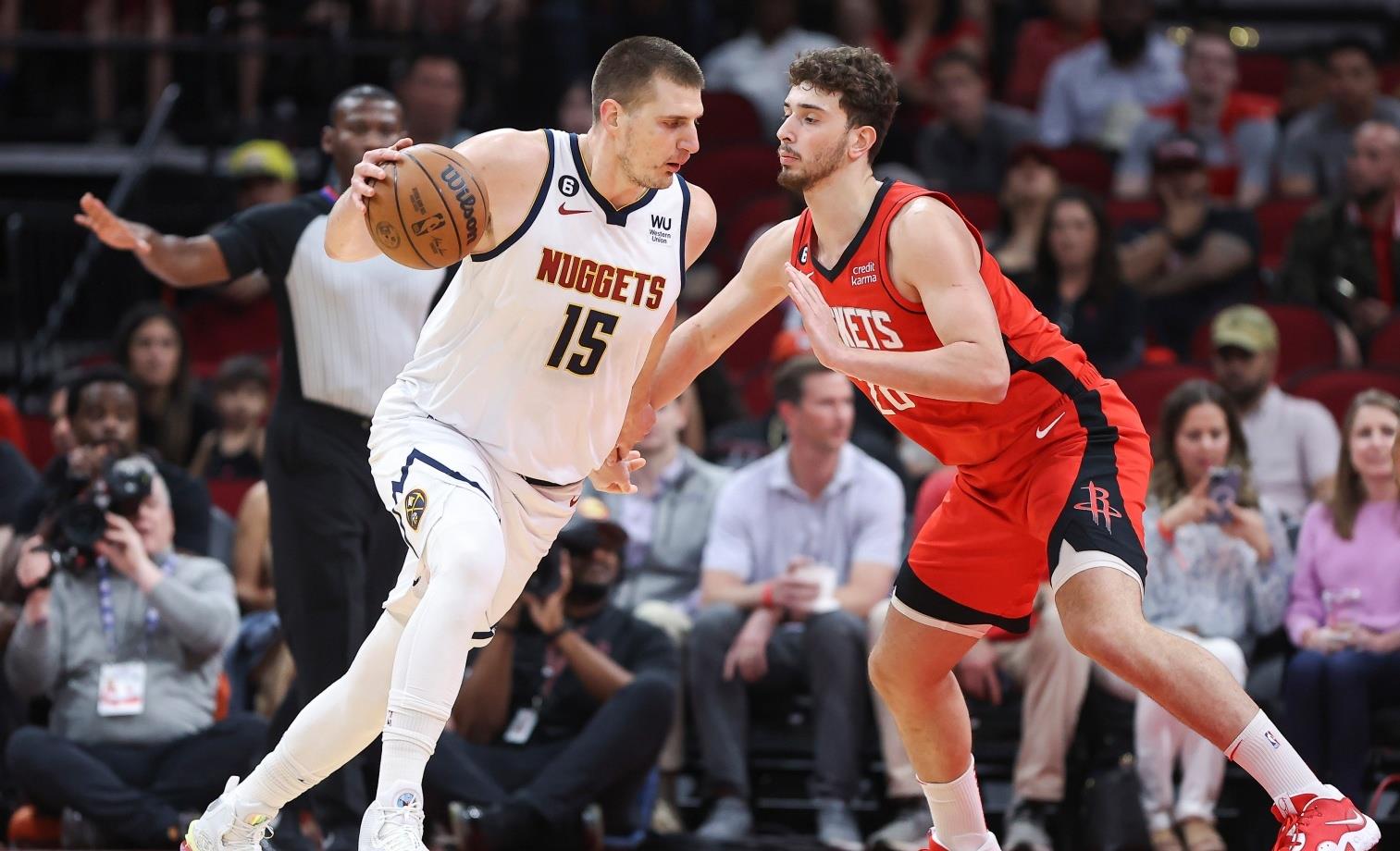 雄鹿轻取江苏队，约基奇扛起全队