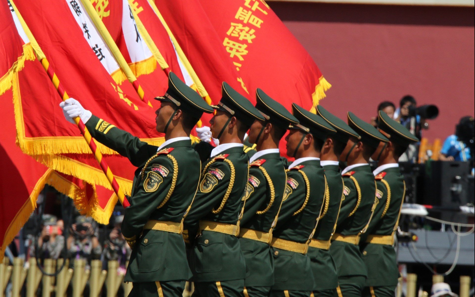 烈焰与信仰，当伊斯坦布尔的风吹过圣马梅斯