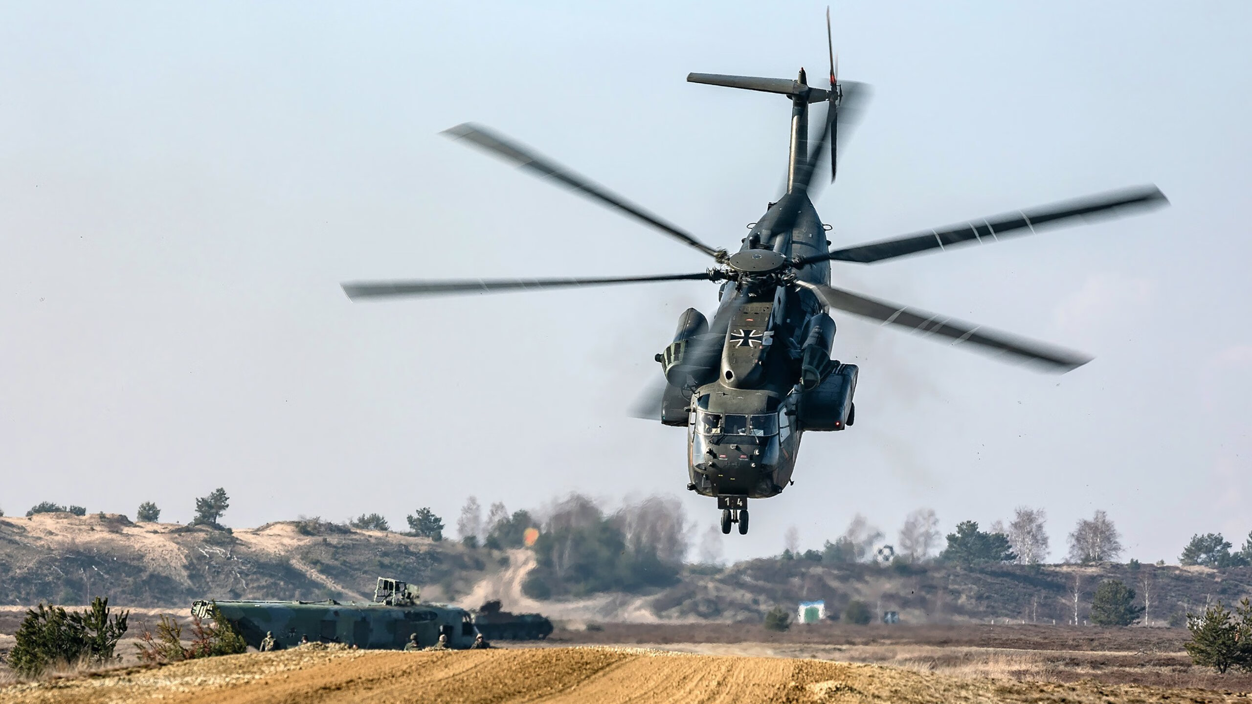 铁壁围城下的冷血刺客，湖人窒息防守锁死猛龙，马克西关键球一剑封喉